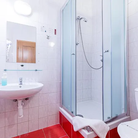 Nove Adalbertinum Hotell Hradec Králové