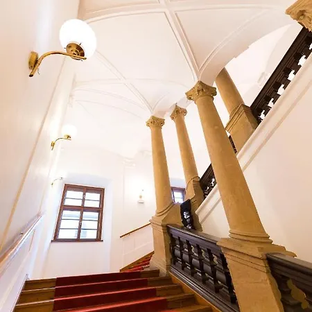 Hotell Nove Adalbertinum Hradec Králové