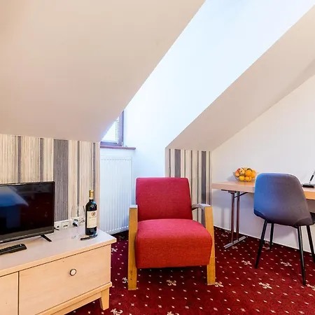 Hotell Nove Adalbertinum 3*