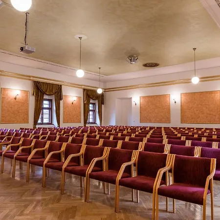 Hotell Nove Adalbertinum Hradec Králové