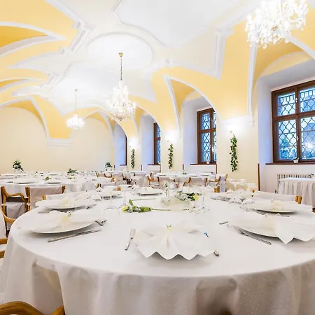 Nove Adalbertinum 3* Hradec Králové