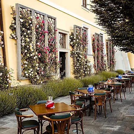 Nove Adalbertinum Hotel