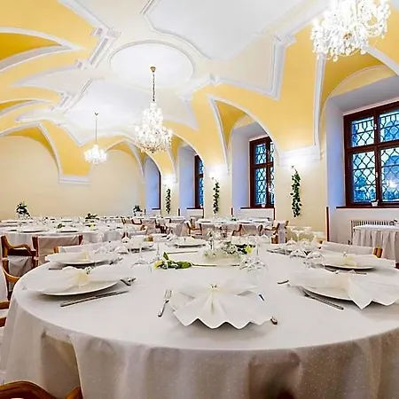 Nove Adalbertinum