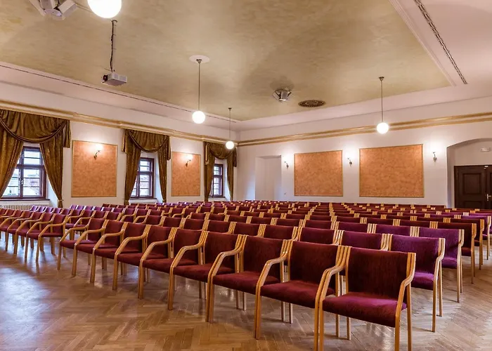 ホテル Nove Adalbertinum Hradec Králové